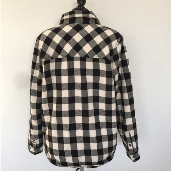 FOREVER 21 fleece lined flannel - Picture 3 of 7